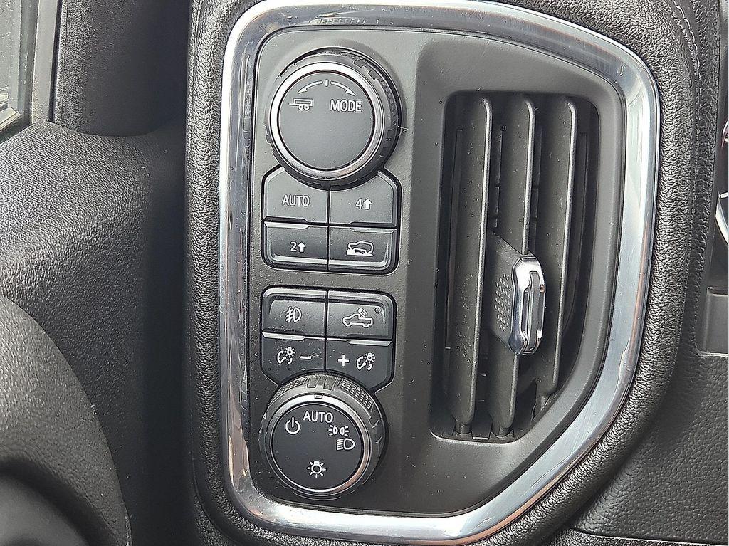 used 2021 Chevrolet Silverado 1500 car, priced at $40,989