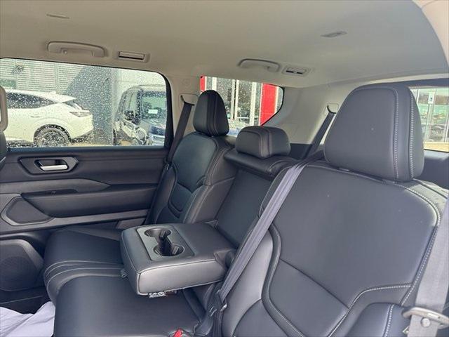 new 2025 Nissan Armada car, priced at $59,093
