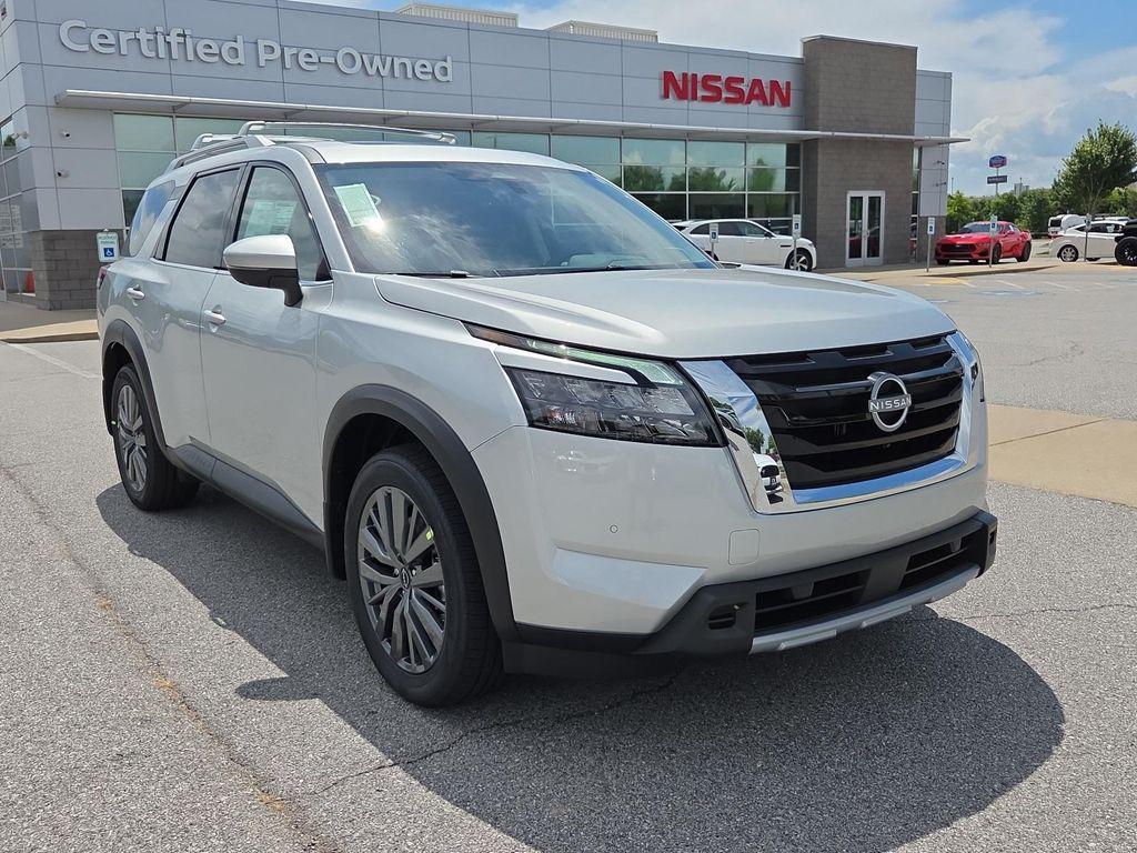 new 2025 Nissan Pathfinder car, priced at $41,254