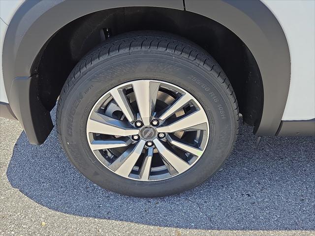 new 2025 Nissan Pathfinder car, priced at $42,491