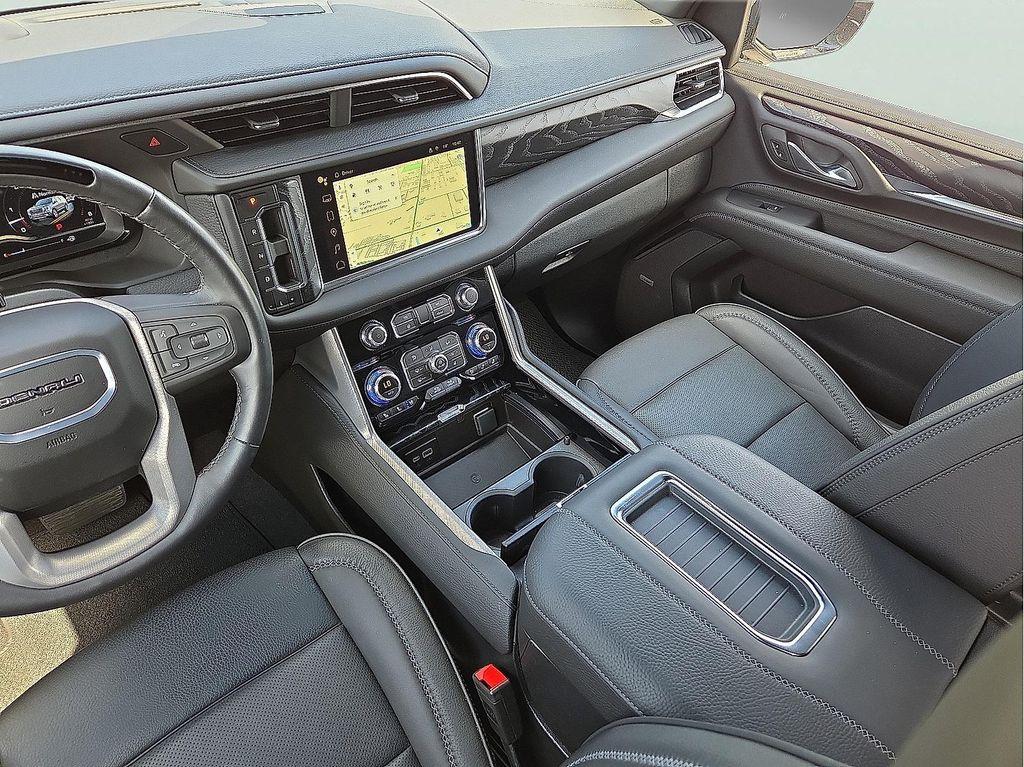 used 2024 GMC Yukon car, priced at $70,398