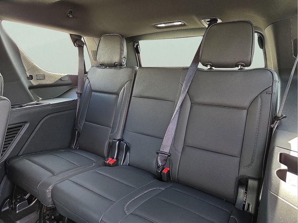 used 2024 GMC Yukon car, priced at $70,398