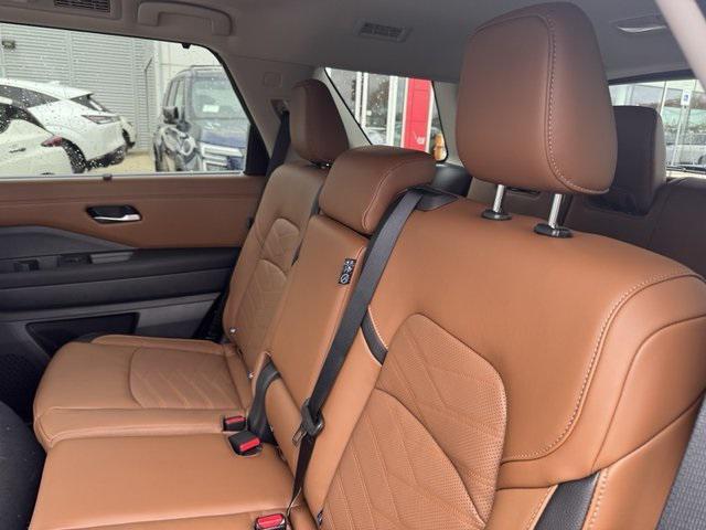 new 2025 Nissan Pathfinder car, priced at $50,866