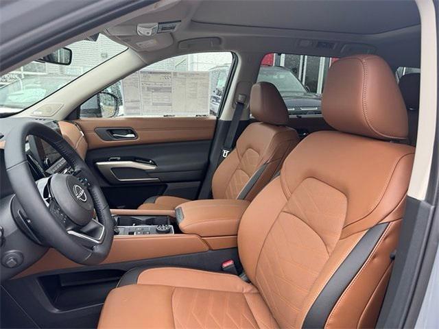 new 2025 Nissan Pathfinder car, priced at $46,776