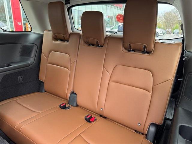 new 2025 Nissan Pathfinder car, priced at $46,776