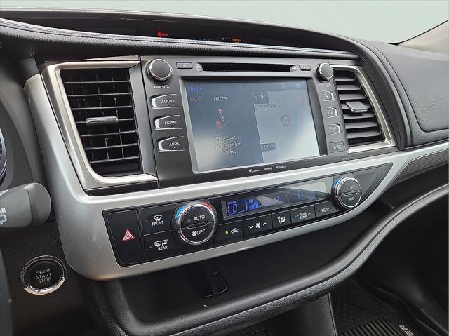 used 2018 Toyota Highlander car, priced at $19,389