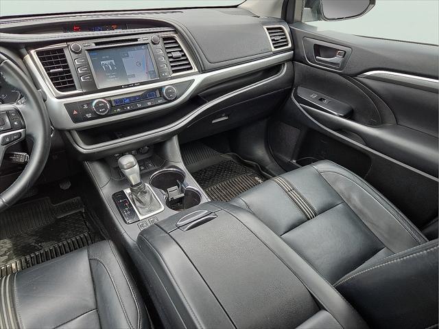 used 2018 Toyota Highlander car, priced at $19,389