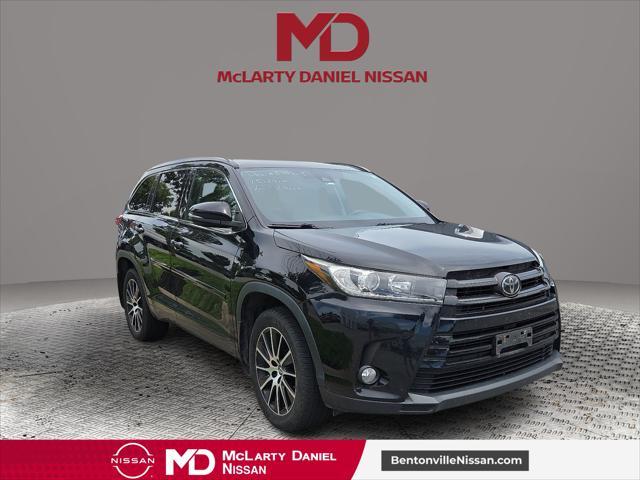 used 2018 Toyota Highlander car, priced at $19,399