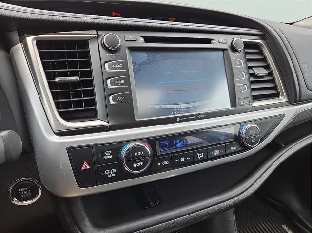 used 2018 Toyota Highlander car, priced at $19,389
