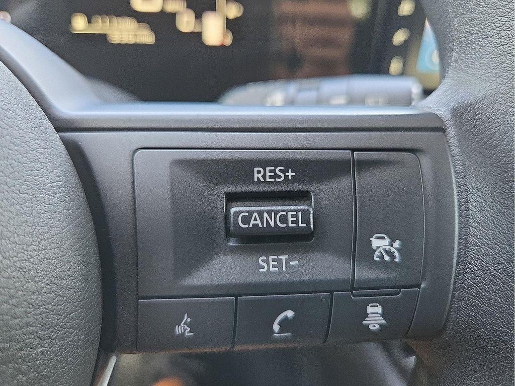 new 2025 Nissan Kicks car, priced at $25,526