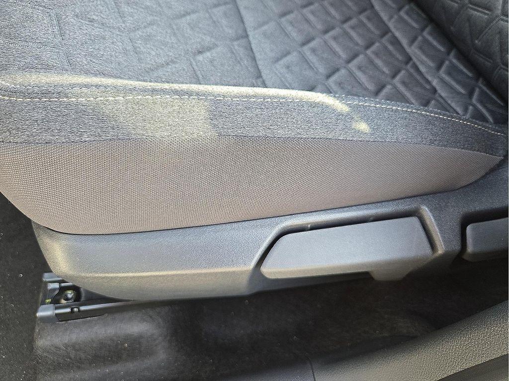 new 2025 Nissan Kicks car, priced at $25,526