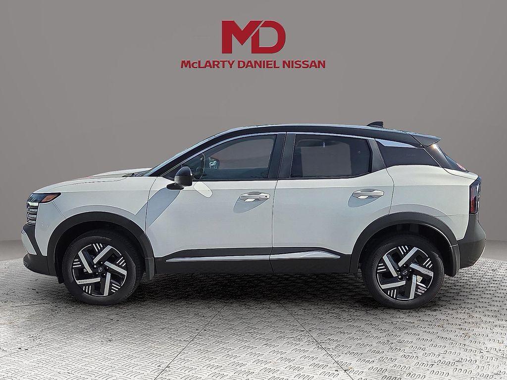 new 2025 Nissan Kicks car, priced at $25,526