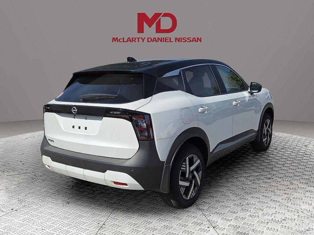 new 2025 Nissan Kicks car, priced at $25,526