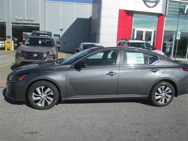 new 2025 Nissan Altima car, priced at $27,469