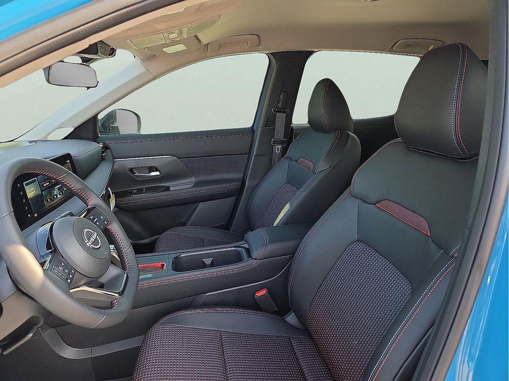 new 2025 Nissan Kicks car, priced at $29,438