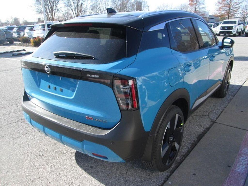 new 2025 Nissan Kicks car, priced at $30,938