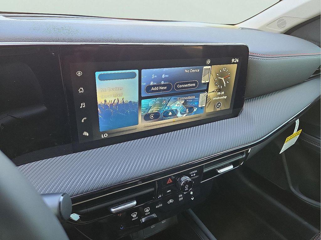 new 2025 Nissan Kicks car, priced at $29,438