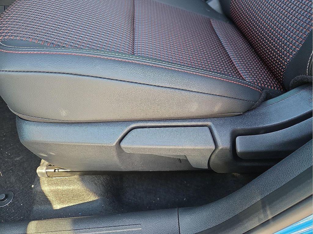 new 2025 Nissan Kicks car, priced at $27,883