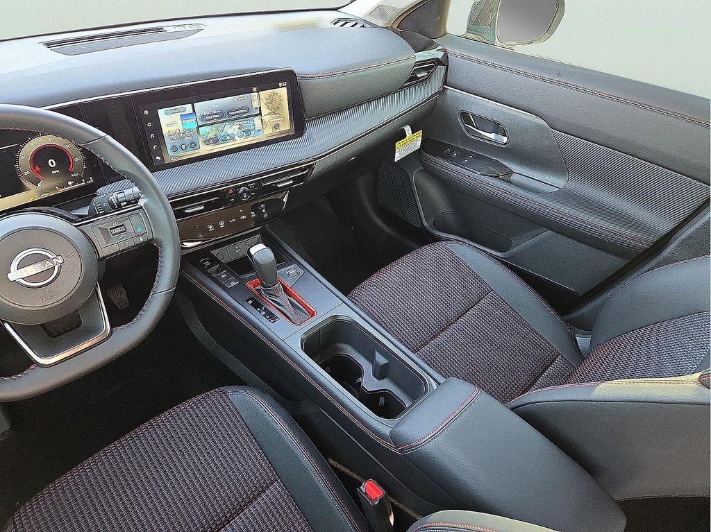 new 2025 Nissan Kicks car, priced at $27,883