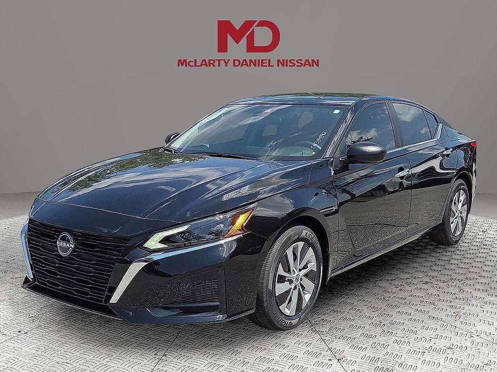 new 2025 Nissan Altima car, priced at $26,894