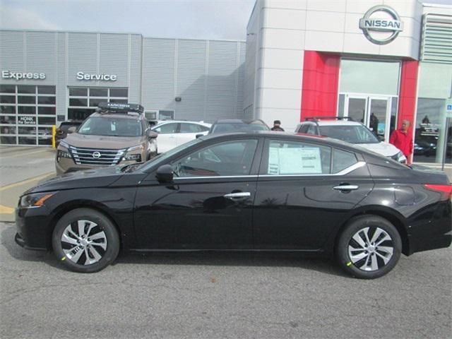 new 2025 Nissan Altima car, priced at $26,894