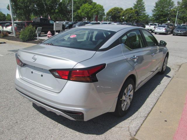 new 2024 Nissan Altima car, priced at $23,325