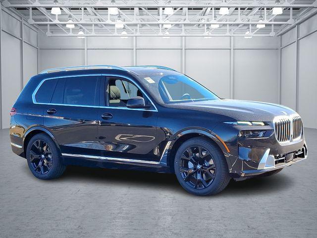 new 2025 BMW X7 car, priced at $91,770