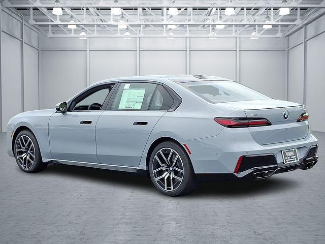 new 2025 BMW 760 car, priced at $123,325
