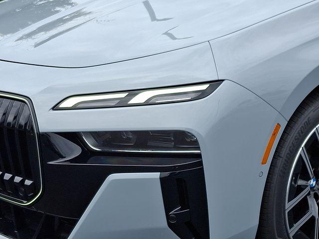 new 2025 BMW 760 car, priced at $123,325
