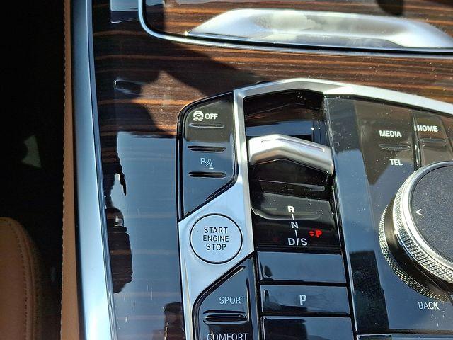 new 2026 BMW X7 car