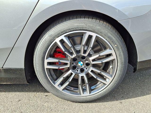 new 2026 BMW 550e car