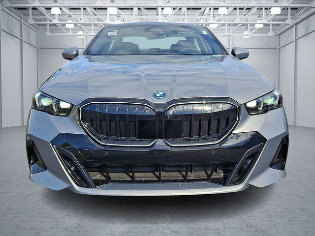 new 2026 BMW 550e car