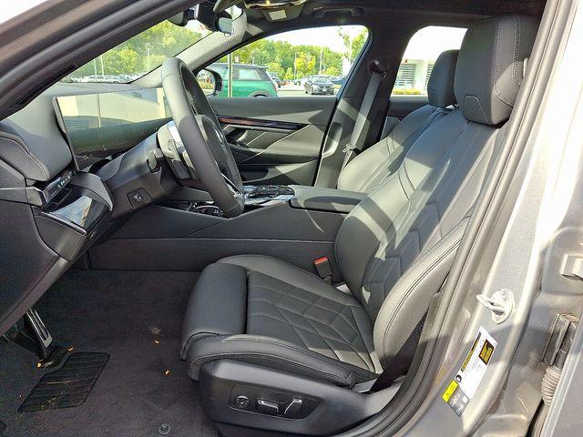 new 2026 BMW 550e car