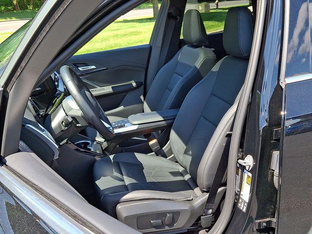 used 2025 BMW X1 car, priced at $39,999