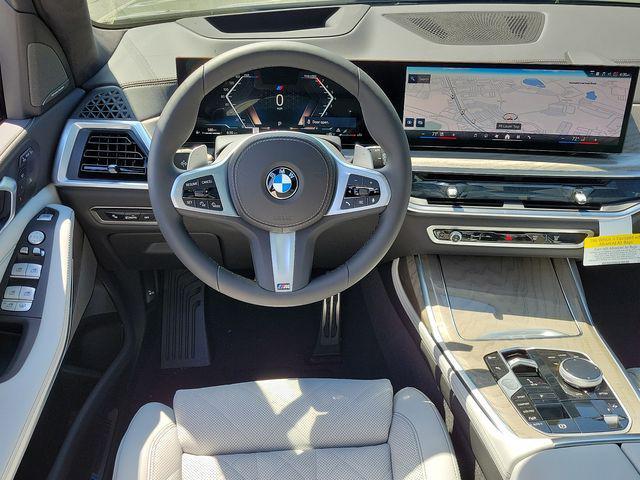 new 2025 BMW X7 car, priced at $97,205