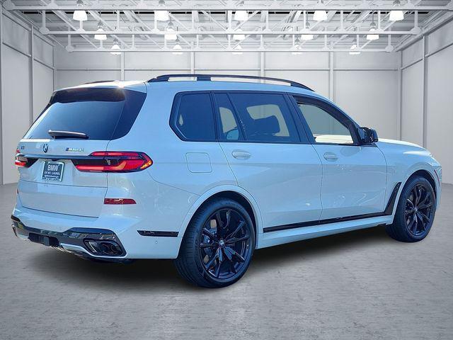 new 2025 BMW X7 car, priced at $118,410