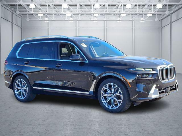 new 2025 BMW X7 car, priced at $92,370