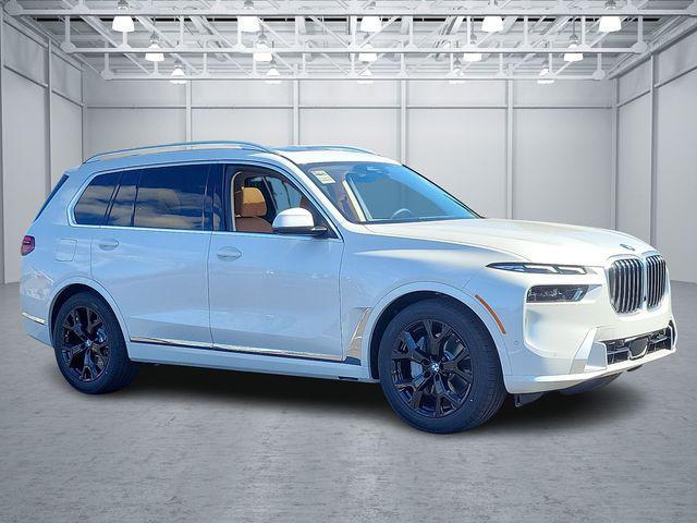 new 2025 BMW X7 car, priced at $89,070