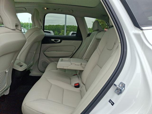 used 2021 Volvo XC60 car, priced at $20,455