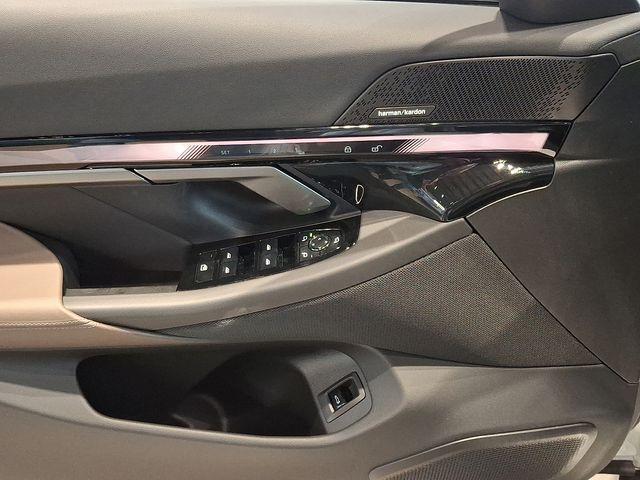 new 2026 BMW 550e car