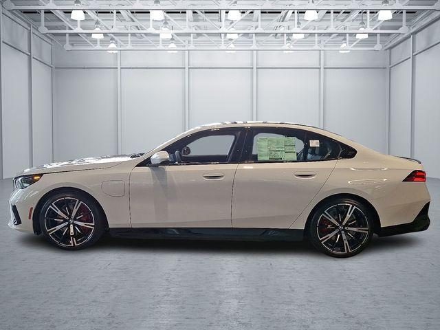 new 2026 BMW 550e car