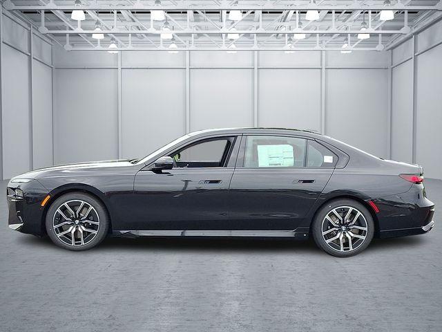 new 2025 BMW 760 car, priced at $135,775