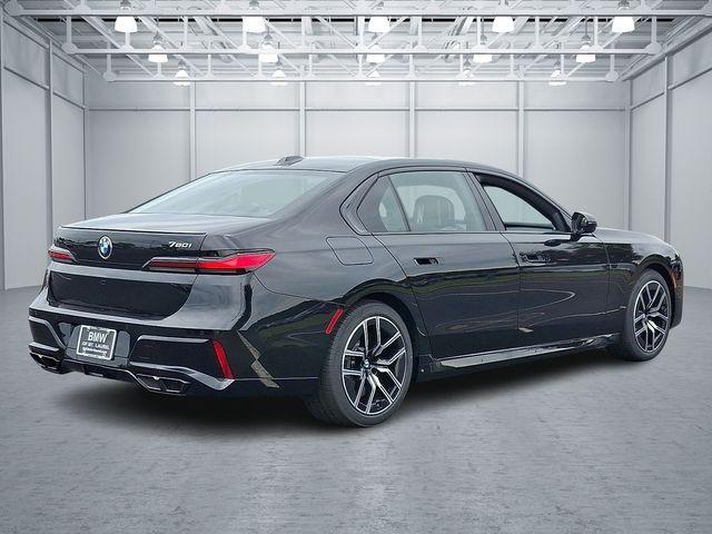 new 2025 BMW 760 car, priced at $135,775