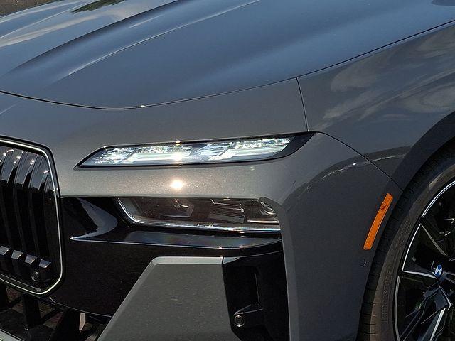 new 2025 BMW 760 car, priced at $142,955