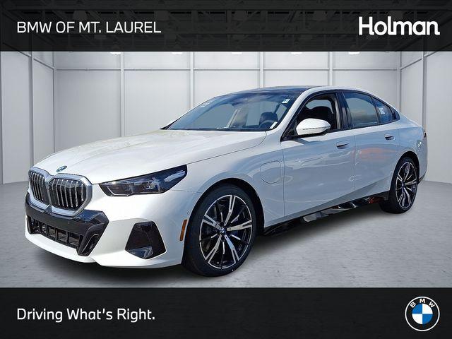 new 2026 BMW 550e car