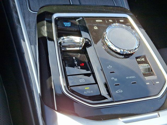 new 2025 BMW i7 car, priced at $106,745