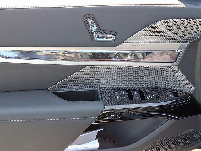 new 2025 BMW i7 car, priced at $106,745