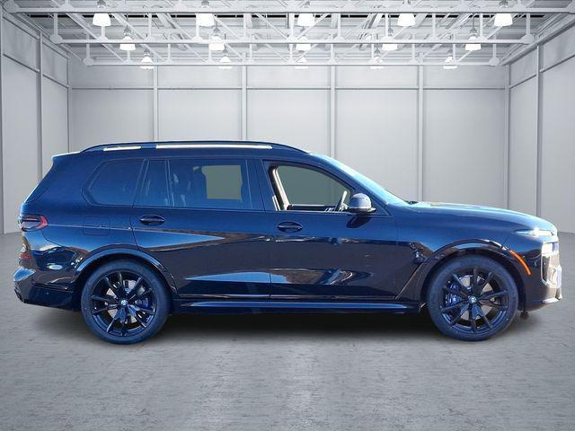 new 2025 BMW X7 car, priced at $115,050