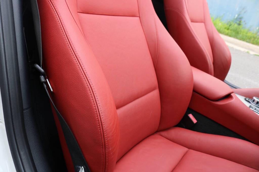 used 2009 BMW Z4 car, priced at $15,995