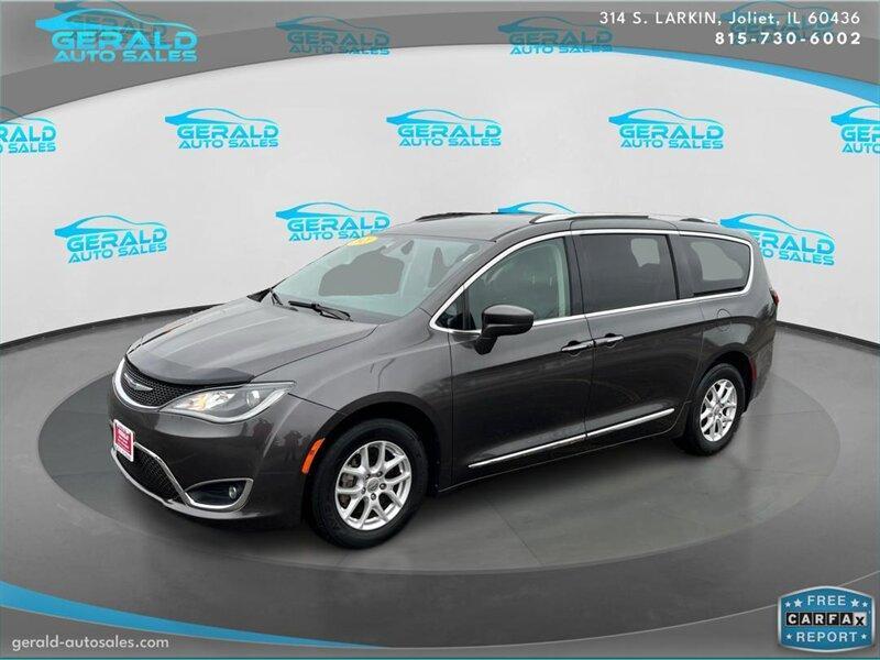 used 2020 Chrysler Pacifica car, priced at $20,604